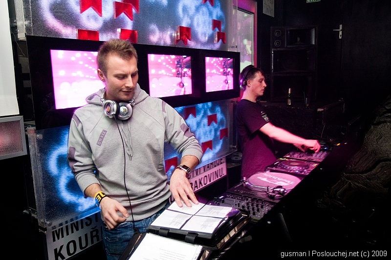 FRIDAY FOR FREE - Pátek 2. 1. 2009