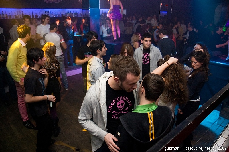 FRIDAY FOR FREE - Pátek 2. 1. 2009