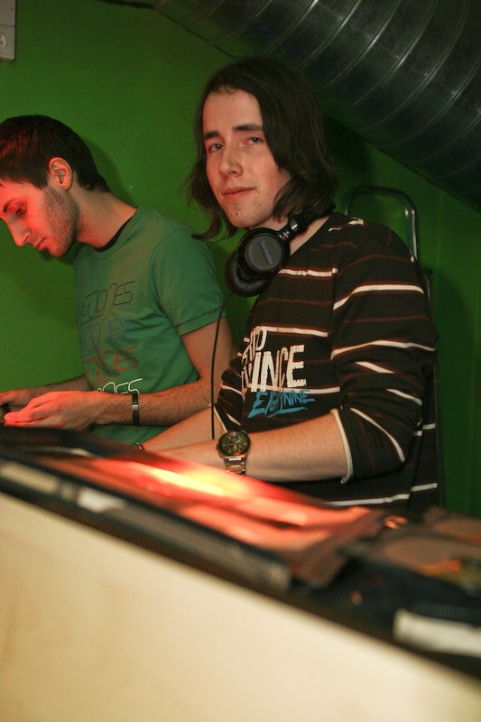 WARM UP APOKALYPSA - Čtvrtek 5. 2. 2009