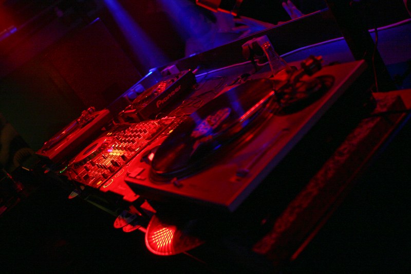 WARM UP APOKALYPSA - Čtvrtek 5. 2. 2009