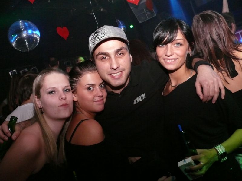 PURE - Pátek 13. 2. 2009