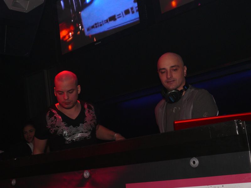 PURE - Pátek 13. 2. 2009
