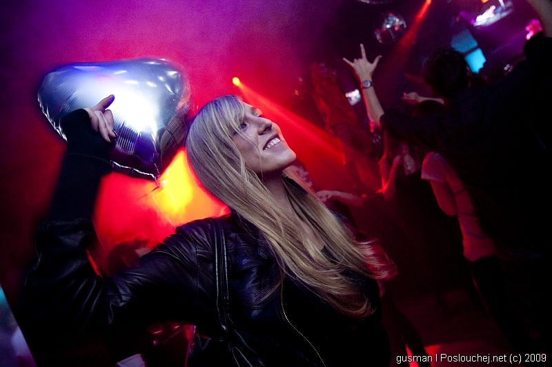 MAXIMAL PRESENTS ROSIE ROMERO - Sobota 14. 2. 2009