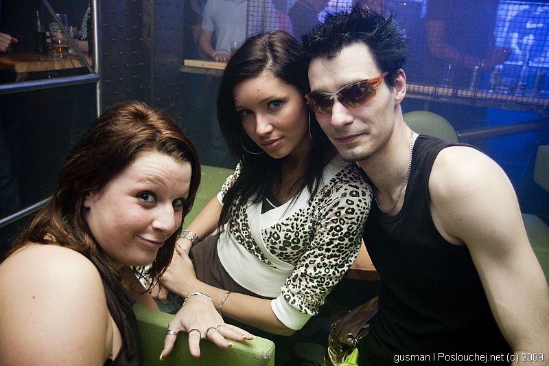 HOUSEWARS - Pátek 27. 2. 2009