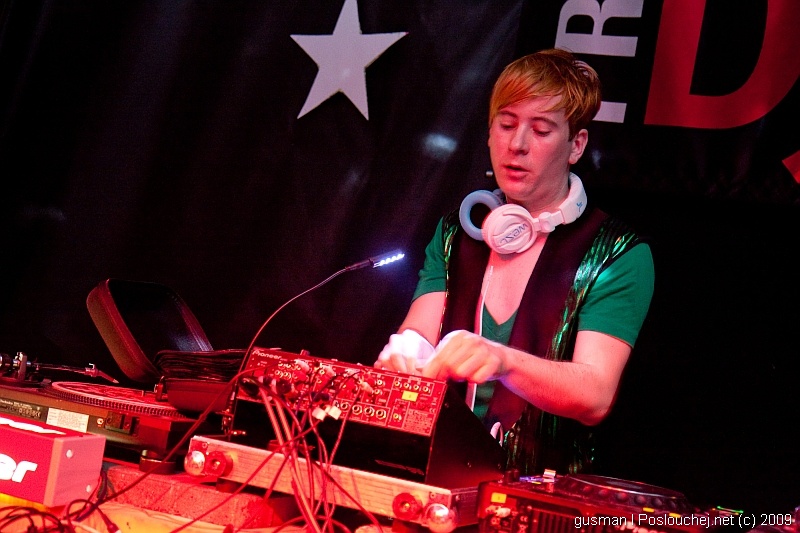 DANCE MUSIC AWARDS - Pátek 10. 4. 2009