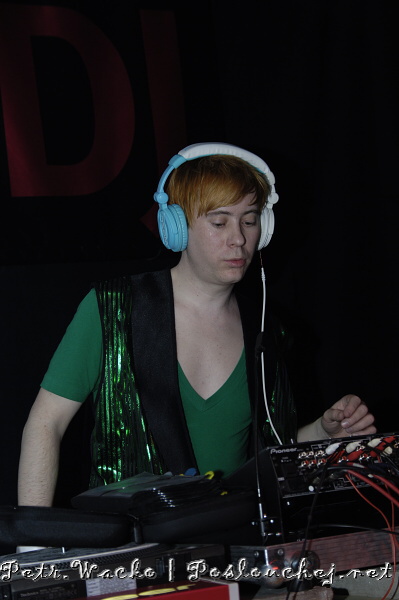 DANCE MUSIC AWARDS - Pátek 10. 4. 2009