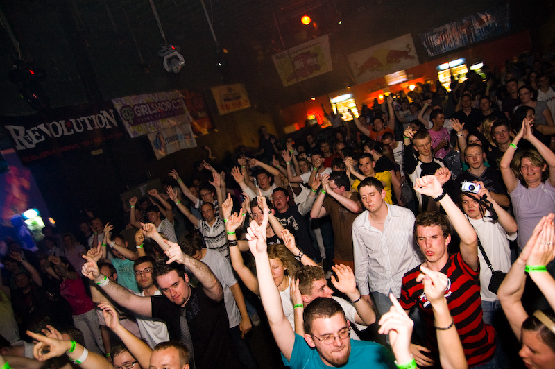 E-MOTION - Pátek 17. 4. 2009