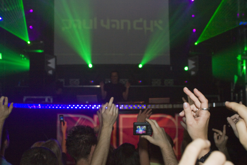 PURE WITH PVD - Pátek 17. 4. 2009