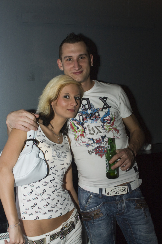 PURE WITH PVD - Pátek 17. 4. 2009