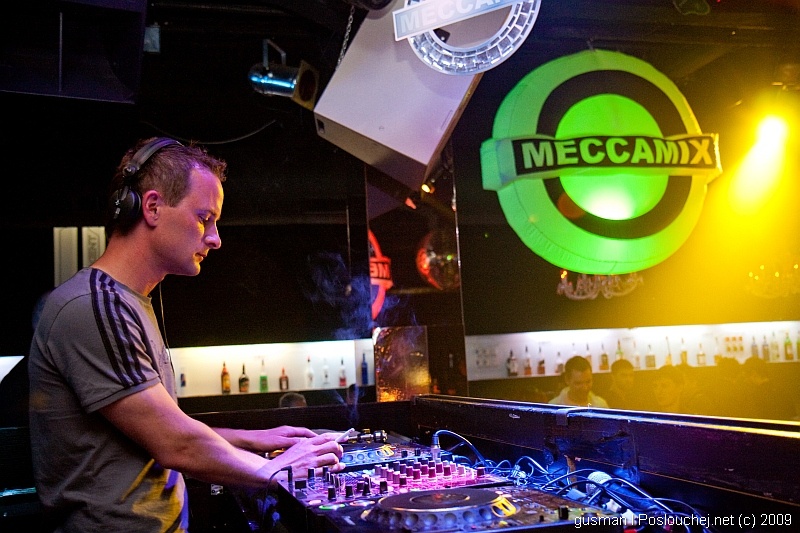 MECCAMIX WITH ALLISTER WHITEHEAD & DJ ORBITH - Pátek 24. 4. 2009