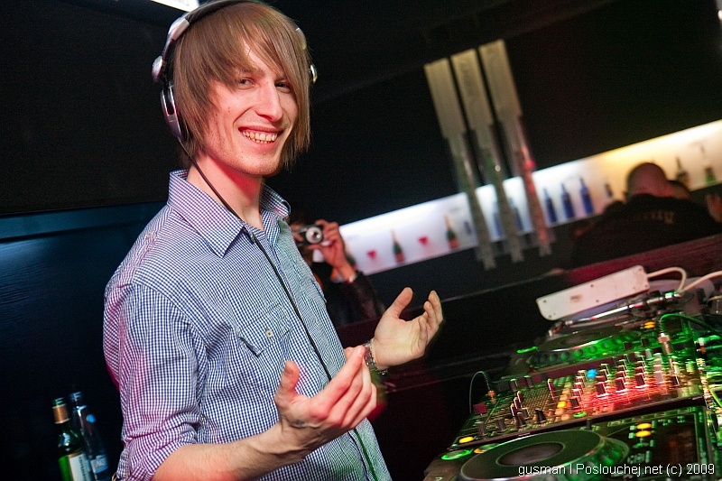 MECCAMIX WITH ALLISTER WHITEHEAD & DJ ORBITH - Pátek 24. 4. 2009