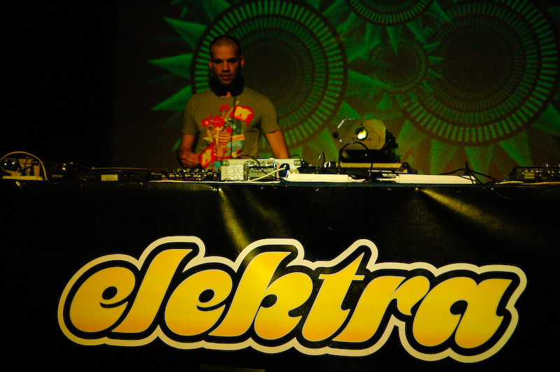 ELEKTRA - Čtvrtek 7. 5. 2009