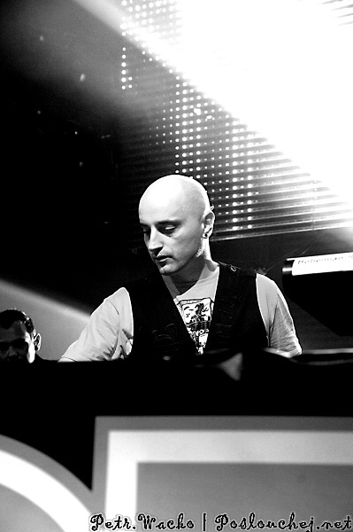 PURE - Pátek 8. 5. 2009