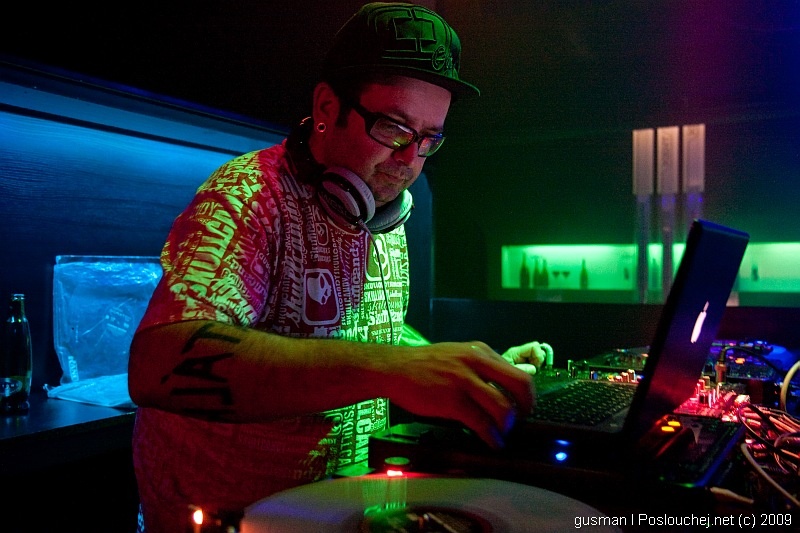 SOUNDCREAM- CANADIAN EDITION - Sobota 9. 5. 2009