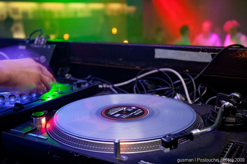 SOUNDCREAM- CANADIAN EDITION - Sobota 9. 5. 2009