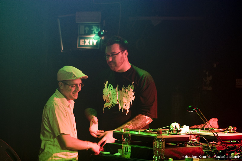 koncert: WWW - KŘEST CD - Úterý 12. 5. 2009