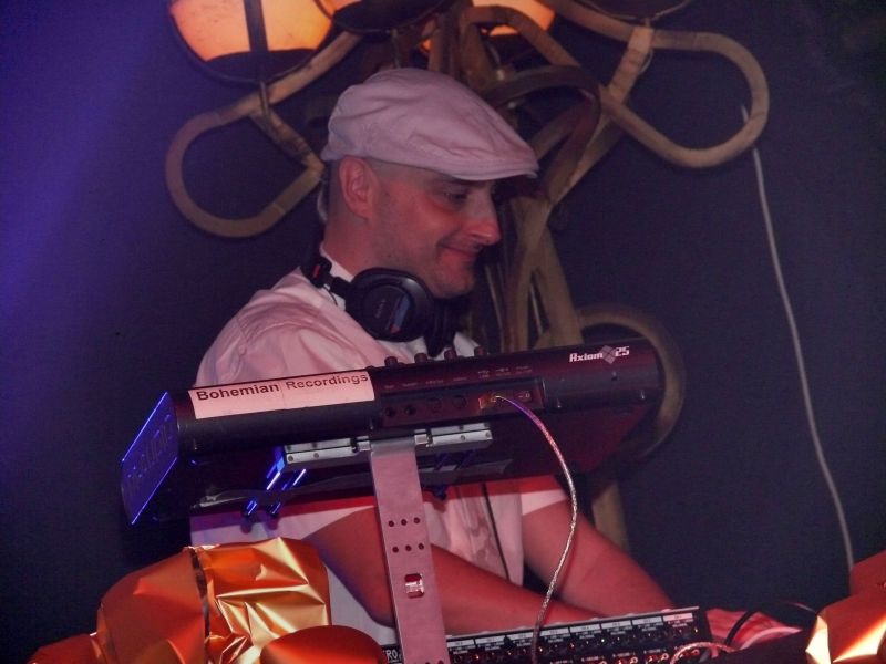 DECADANCE - Pátek 22. 5. 2009