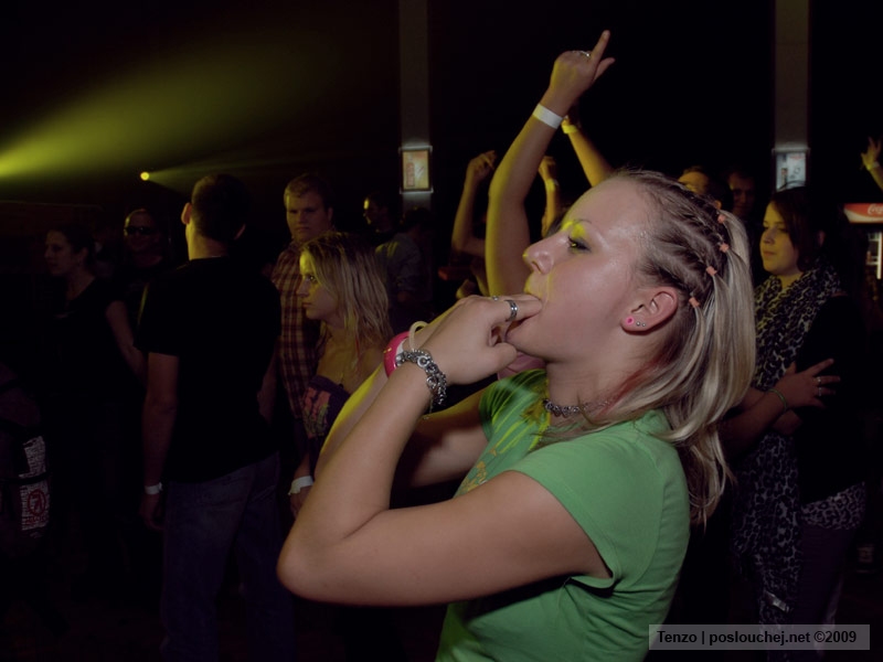 BUBBLES VS PULSAR - Pátek 2. 10. 2009