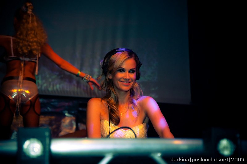 DECADANCE – CLUB 54 IS BACK - Pátek 9. 10. 2009