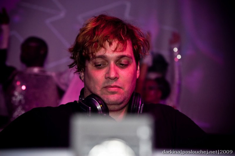 DECADANCE – CLUB 54 IS BACK - Pátek 9. 10. 2009