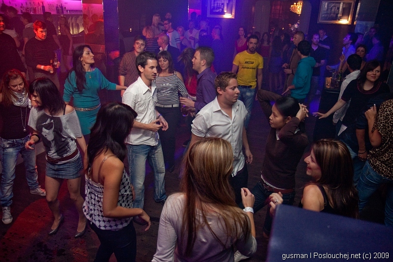 MECCA TANČÍ PRO AFRIKU - Sobota 10. 10. 2009