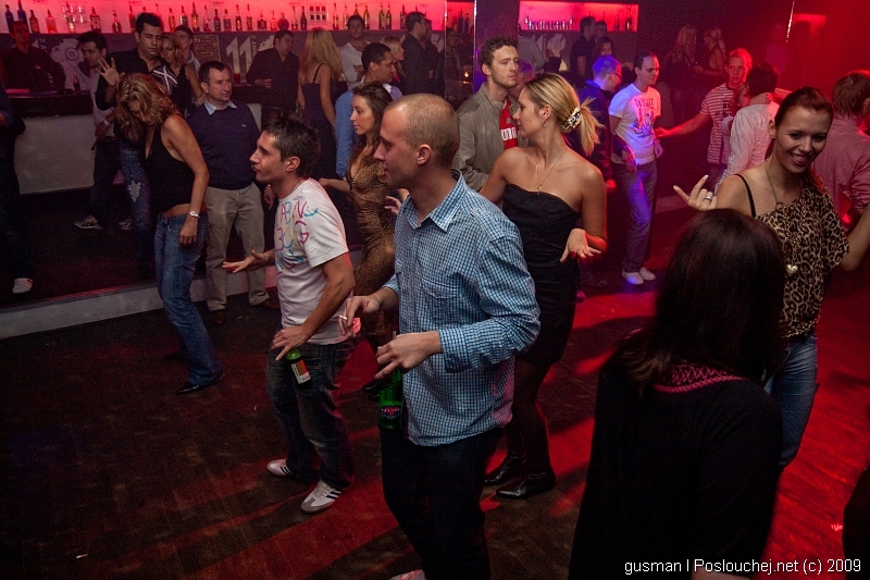 MECCA TANČÍ PRO AFRIKU - Sobota 10. 10. 2009