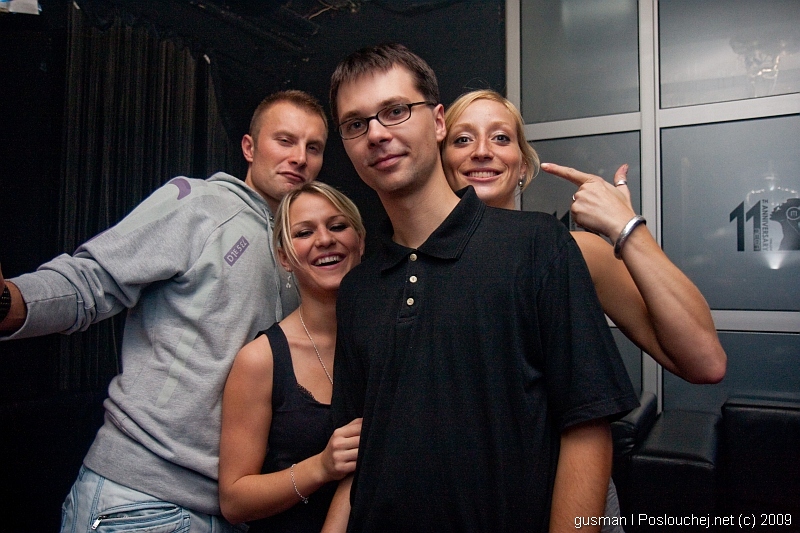 MECCA TANČÍ PRO AFRIKU - Sobota 10. 10. 2009