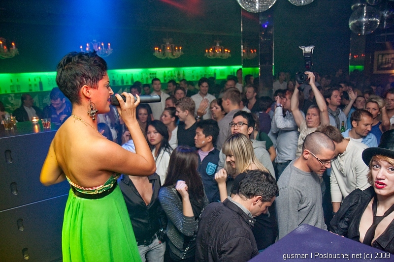 AMNESIA PRESENTS : BRIAN CROSS & NURIA SWAN - Pátek 16. 10. 2009