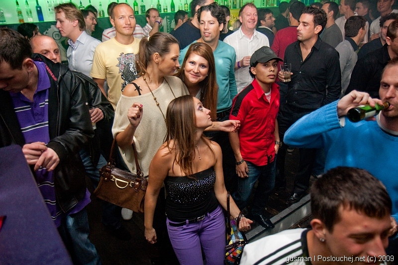 AMNESIA PRESENTS : BRIAN CROSS & NURIA SWAN - Pátek 16. 10. 2009