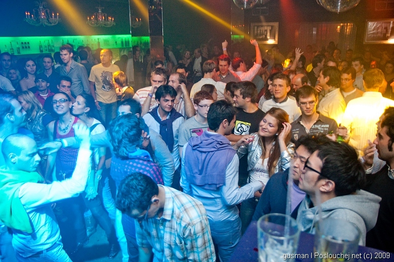 AMNESIA PRESENTS : BRIAN CROSS & NURIA SWAN - Pátek 16. 10. 2009