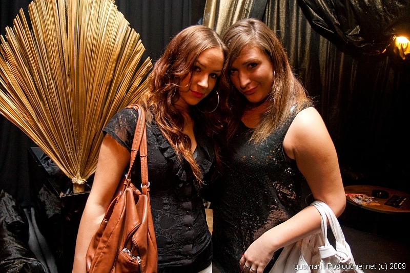 AMNESIA PRESENTS : BRIAN CROSS & NURIA SWAN - Pátek 16. 10. 2009