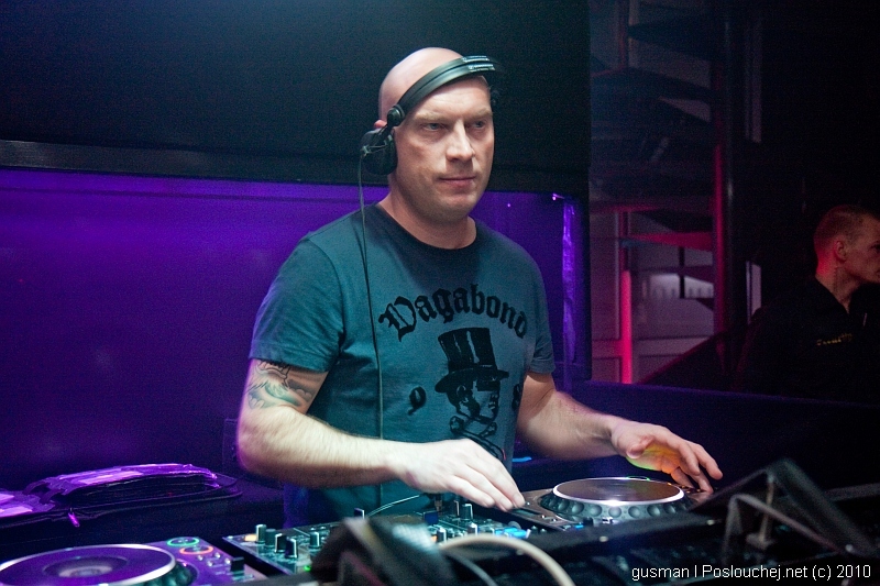 SOUNDCREAM PRES. DA HOOL - Pátek 19. 3. 2010