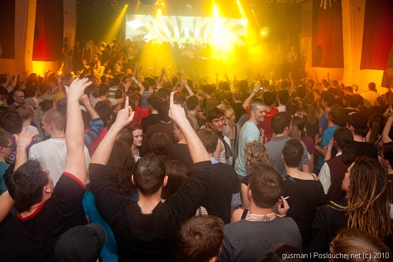 FLOW WITH PAUL KALKBRENNER  - Sobota 20. 3. 2010