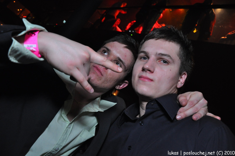 SASAZU´S ONE YEAR ANNIVERSARY - Pátek 26. 3. 2010