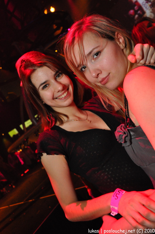 SASAZU´S ONE YEAR ANNIVERSARY - Pátek 26. 3. 2010
