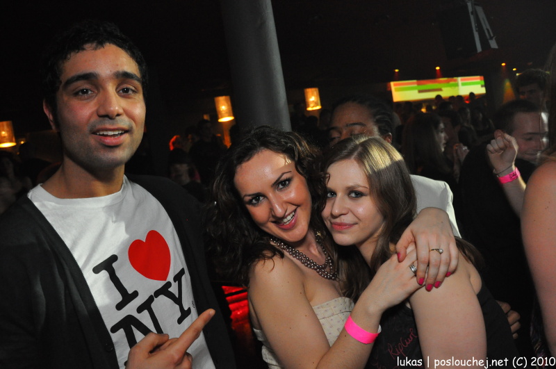 SASAZU´S ONE YEAR ANNIVERSARY - Pátek 26. 3. 2010