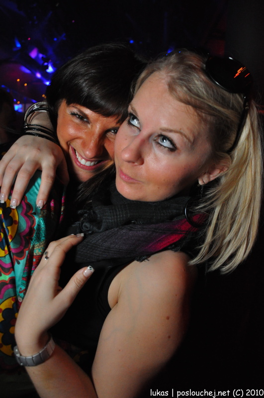 SASAZU´S ONE YEAR ANNIVERSARY - Pátek 26. 3. 2010