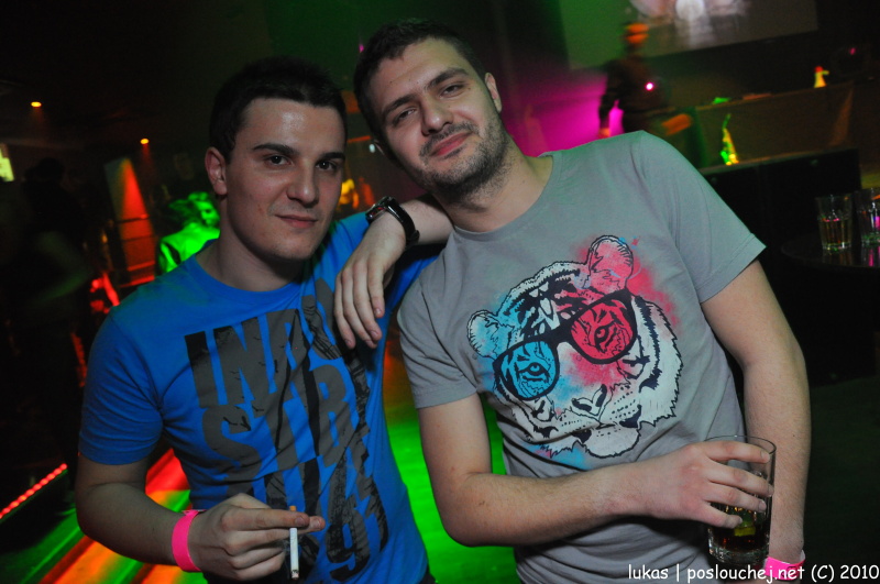 SASAZU´S ONE YEAR ANNIVERSARY - Pátek 26. 3. 2010