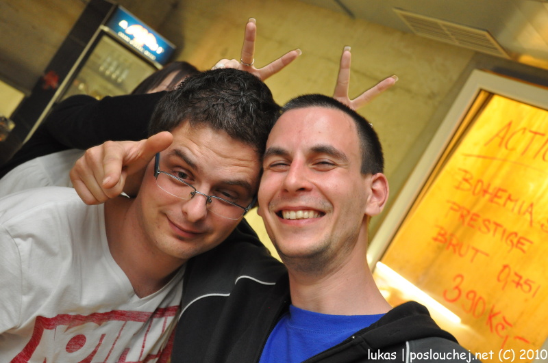 RETROSPECTION!!NIGHT – FIRST YEAR WITH US!  - Pátek 9. 4. 2010