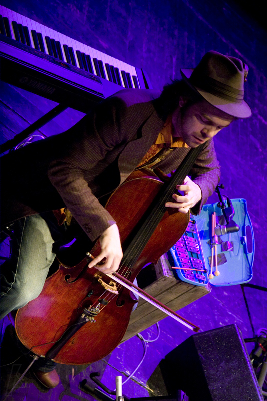 koncert: LOU RHODES - Pátek 7. 5. 2010
