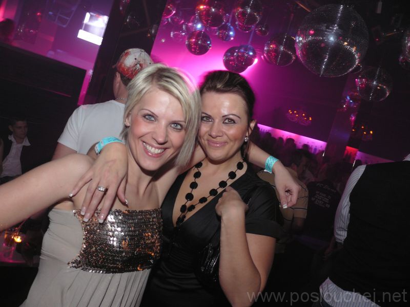 VOGUE 1ST. ANNIVERSARY - Pátek 14. 5. 2010