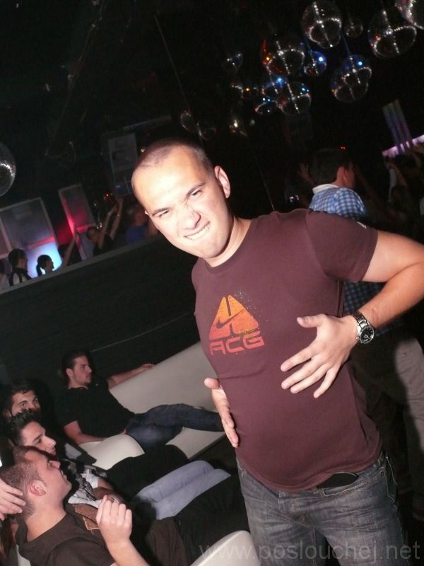 VOGUE 1ST. ANNIVERSARY - Pátek 14. 5. 2010