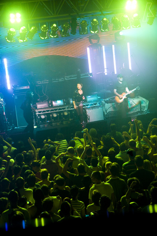 koncert: THIEVERY CORPORATION - Sobota 5. 6. 2010