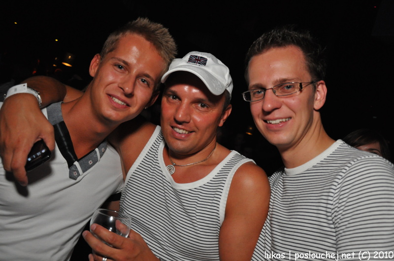DECADANCE MARINE - Pátek 11. 6. 2010