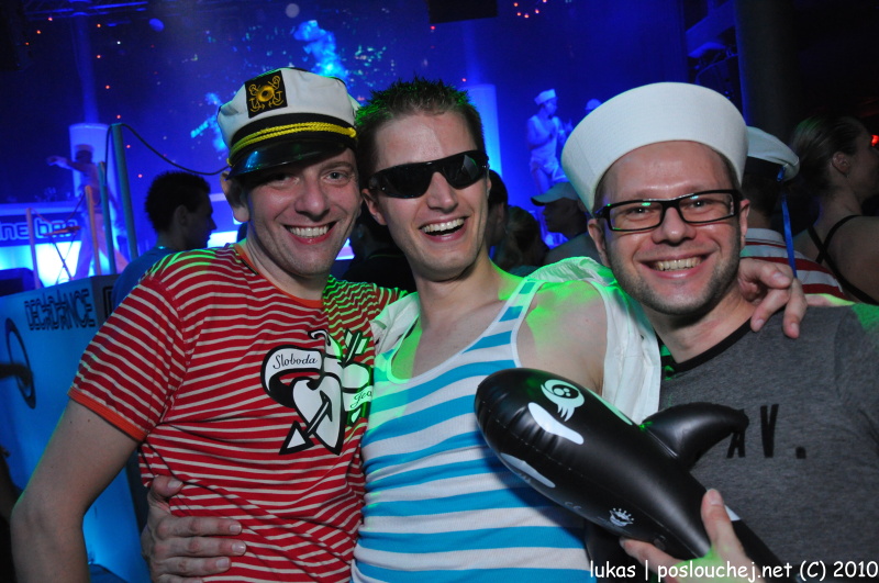 DECADANCE MARINE - Pátek 11. 6. 2010