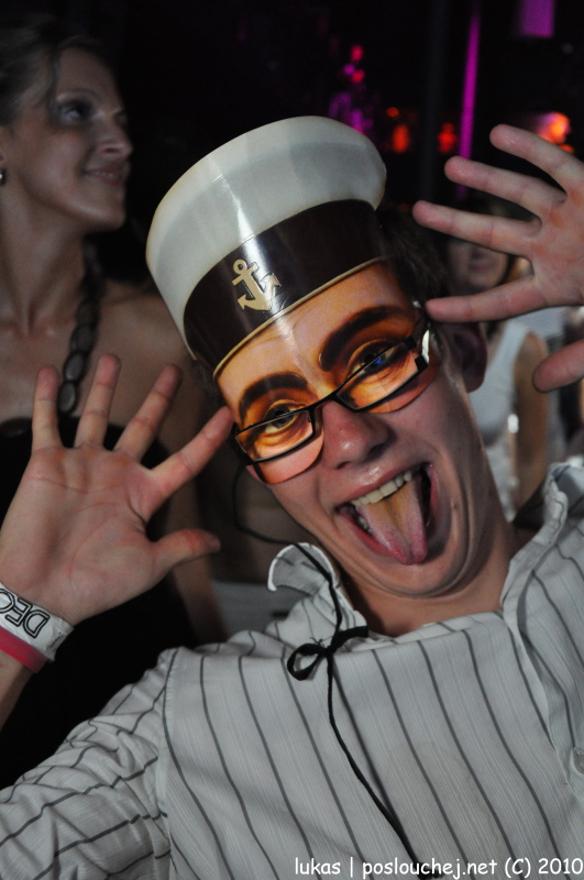 DECADANCE MARINE - Pátek 11. 6. 2010