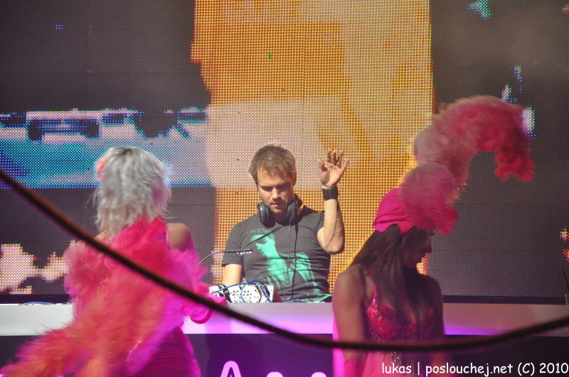 DECADANCE MARINE - Pátek 11. 6. 2010