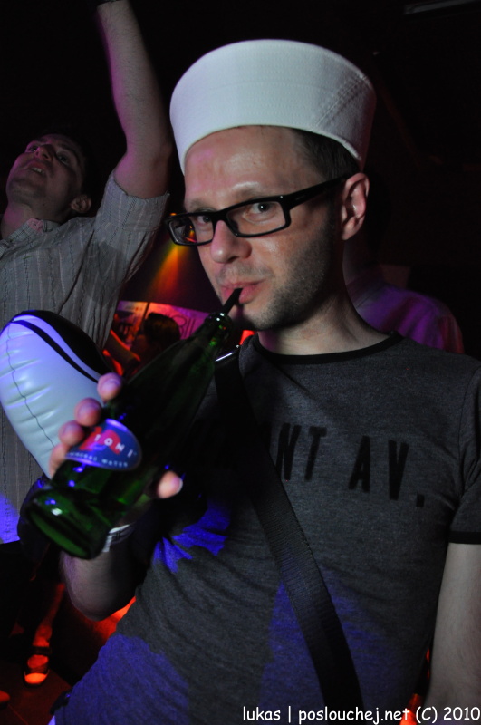 DECADANCE MARINE - Pátek 11. 6. 2010