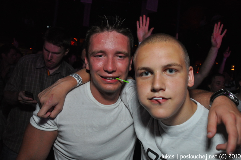 DECADANCE MARINE - Pátek 11. 6. 2010