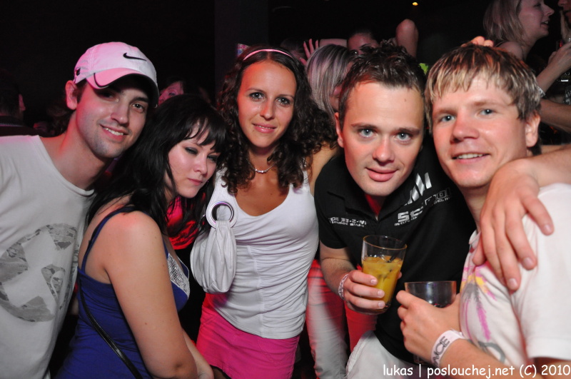 DECADANCE MARINE - Pátek 11. 6. 2010